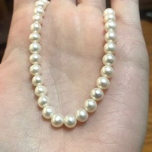 Pearl necklace